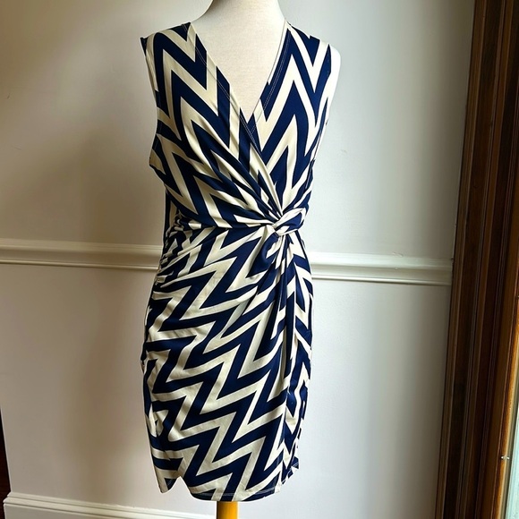 JB by Julie Brown Poly Knit Chevron Dress Wrap Look size Large EUC - Picture 1 of 5